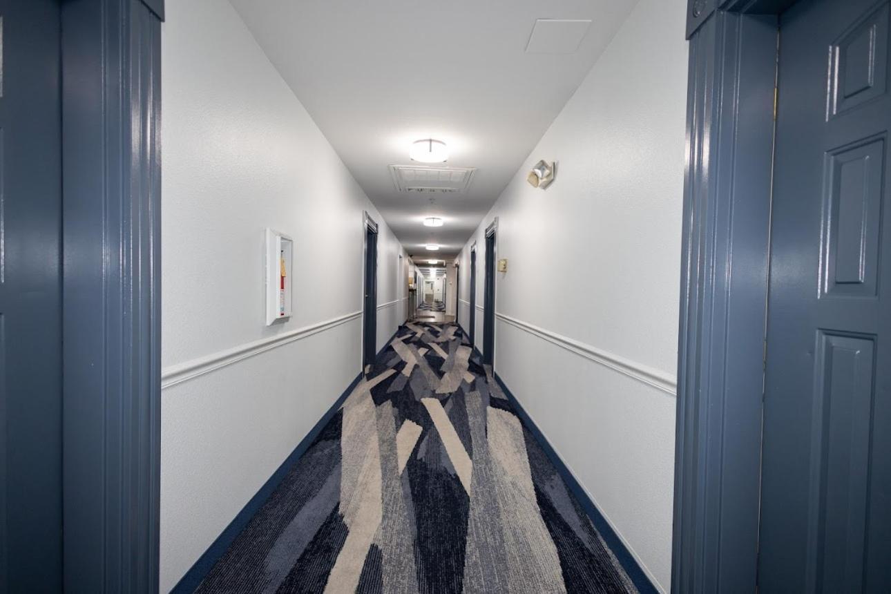 Quality Inn & Suites Tulare Bagian luar foto